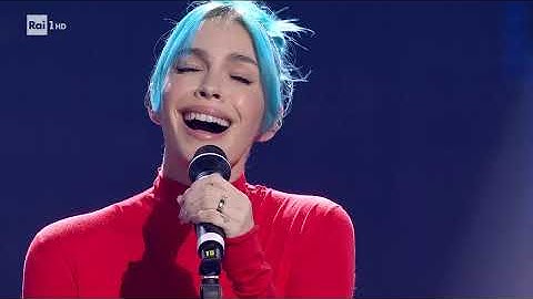 Sanremo 2025 - Rose Villain canta "Fuorilegge"