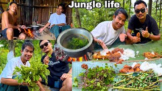 Naga style Eating local chicken in jungle || green leaves available in jungle || boil Nagaland 