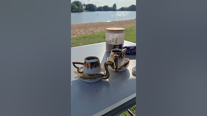 "كأنك تشرب قهوة... وتسمع حكم تقلب الدنيا فوق تحت 😂☕️🌊" #قهوة #حالات_واتس #shorts