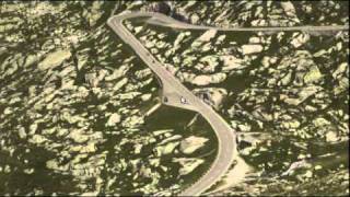 Saliency-Assisted Navigation of Very Large Landscape Images