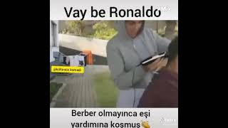 Eşi Ronaldoyu Traş Ediyor - Ronaldo Nun Eşinden Ronaldoya Efsane Hediye