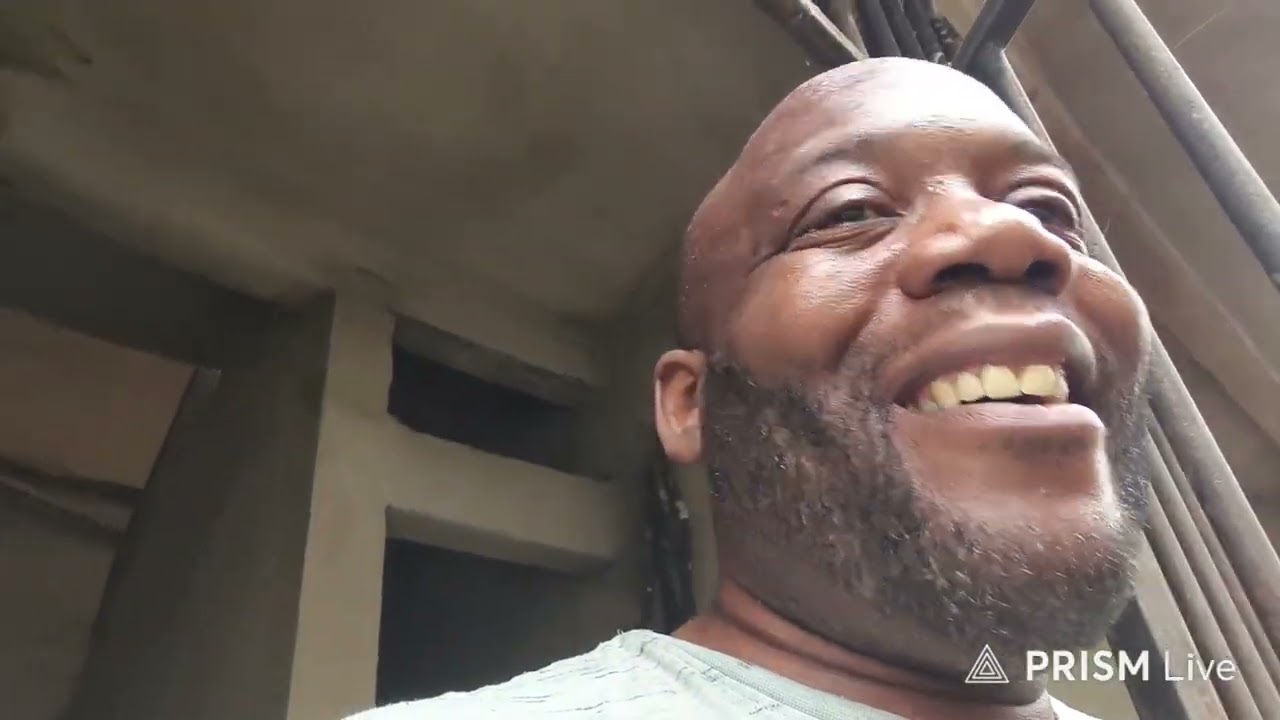 Construction d'un immeuble N+1 à Bonaberi, Douala, Cameroun @NianzeuvomNde