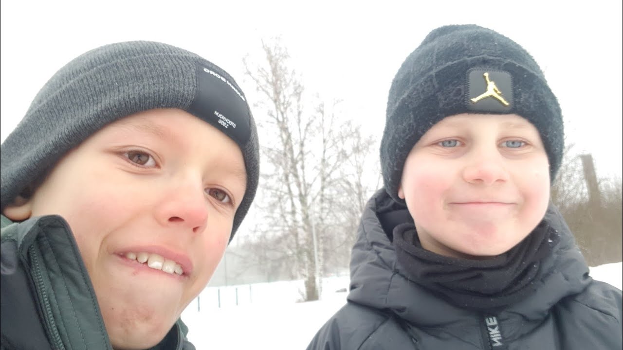 Toivo vetää bäkkärin