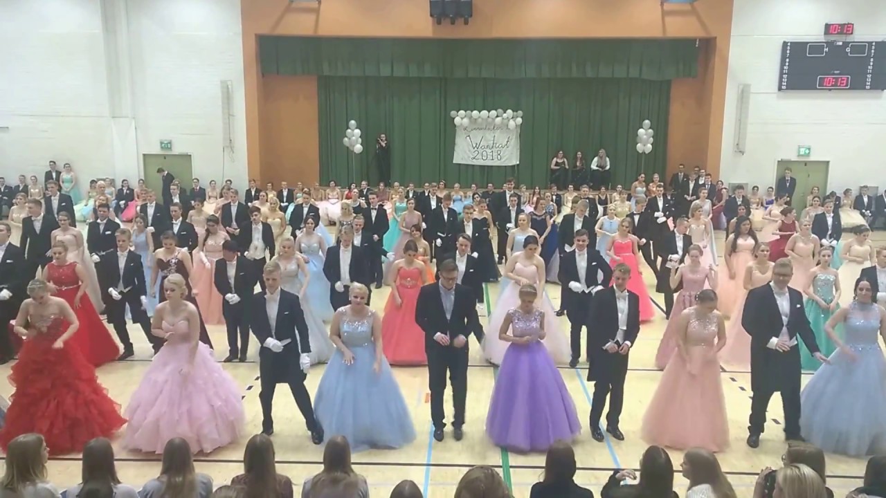 Lilun Wanhat 2018 oma tanssi