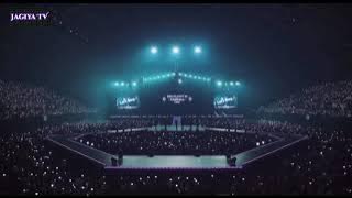 EXO-Ls singing 
