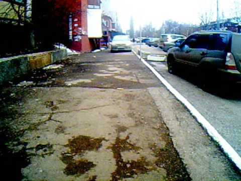 10 03 16 Саратов в364вв Гнойный пидор ублюдок всегда ставит корыто на пешеходном тротуаре