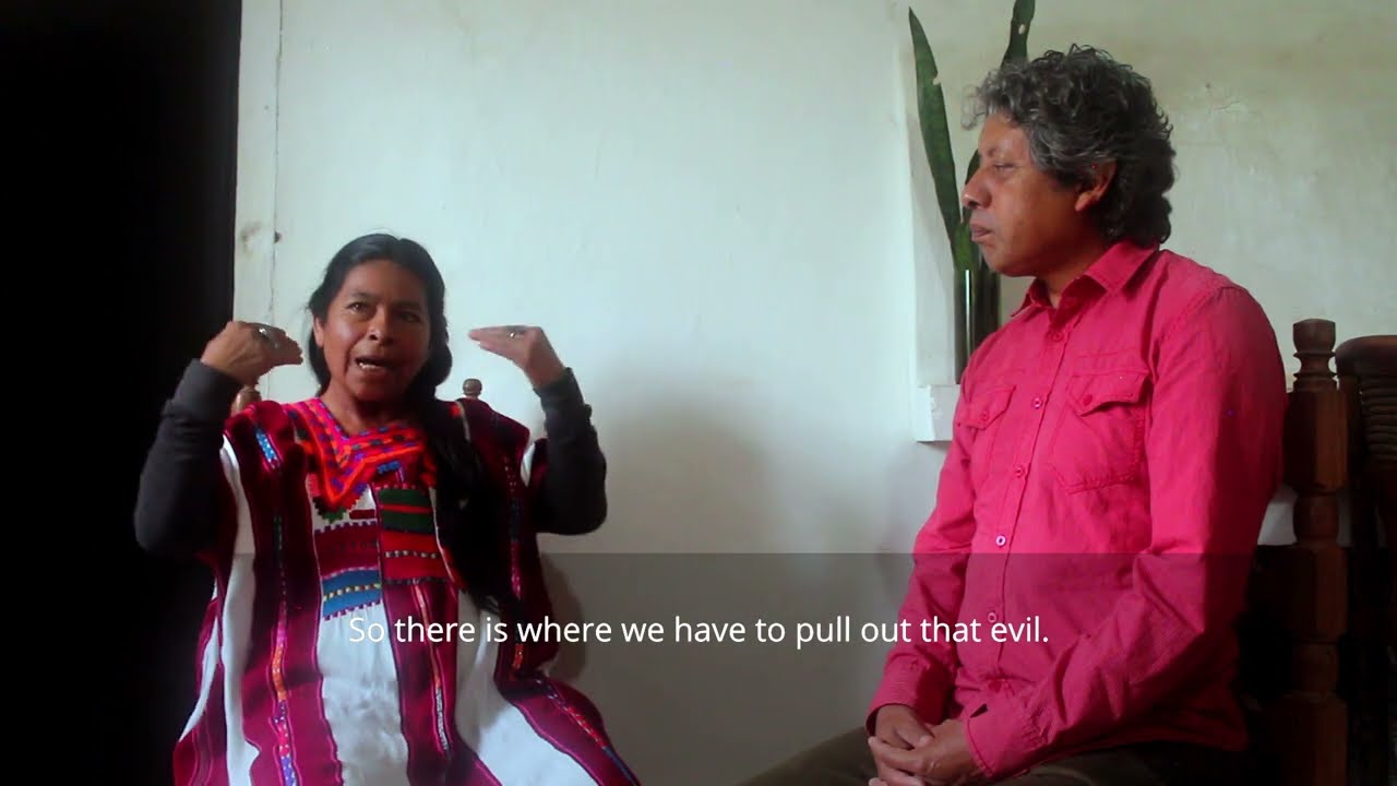 Entrevista a la maestra Lucia Perez Santiz,: Herbolaria Tradicional Maya -English Subtitles-.