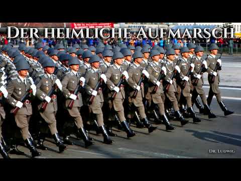 Der Heimliche Aufmarsch! The Secret Deployment! (English Lyrics)