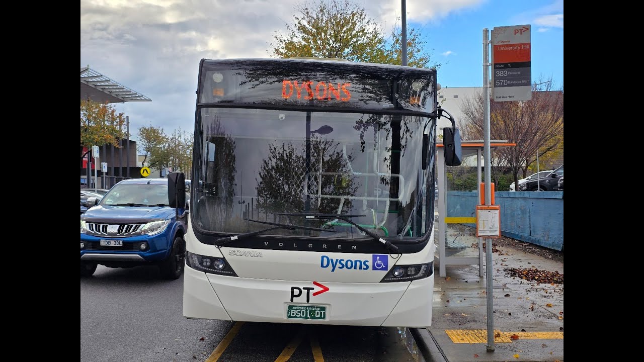 Dysons Bundoora 912 on Route 383 (University Hill - Palisades)