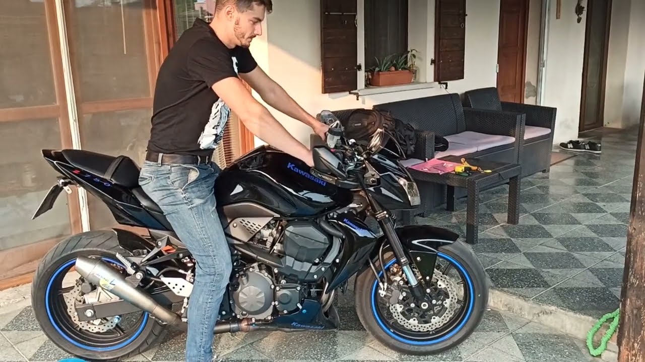 Kawasaki z750 sound Leovince sbk