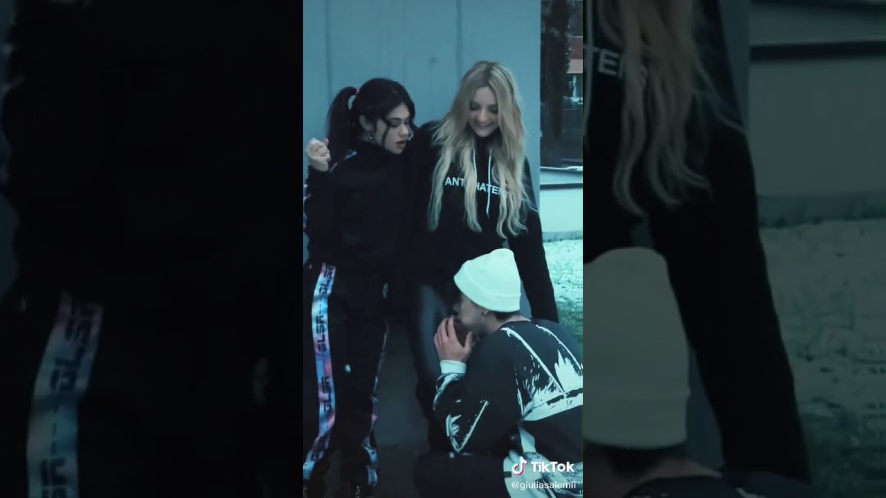 Giulia Salemi contro ergennaro