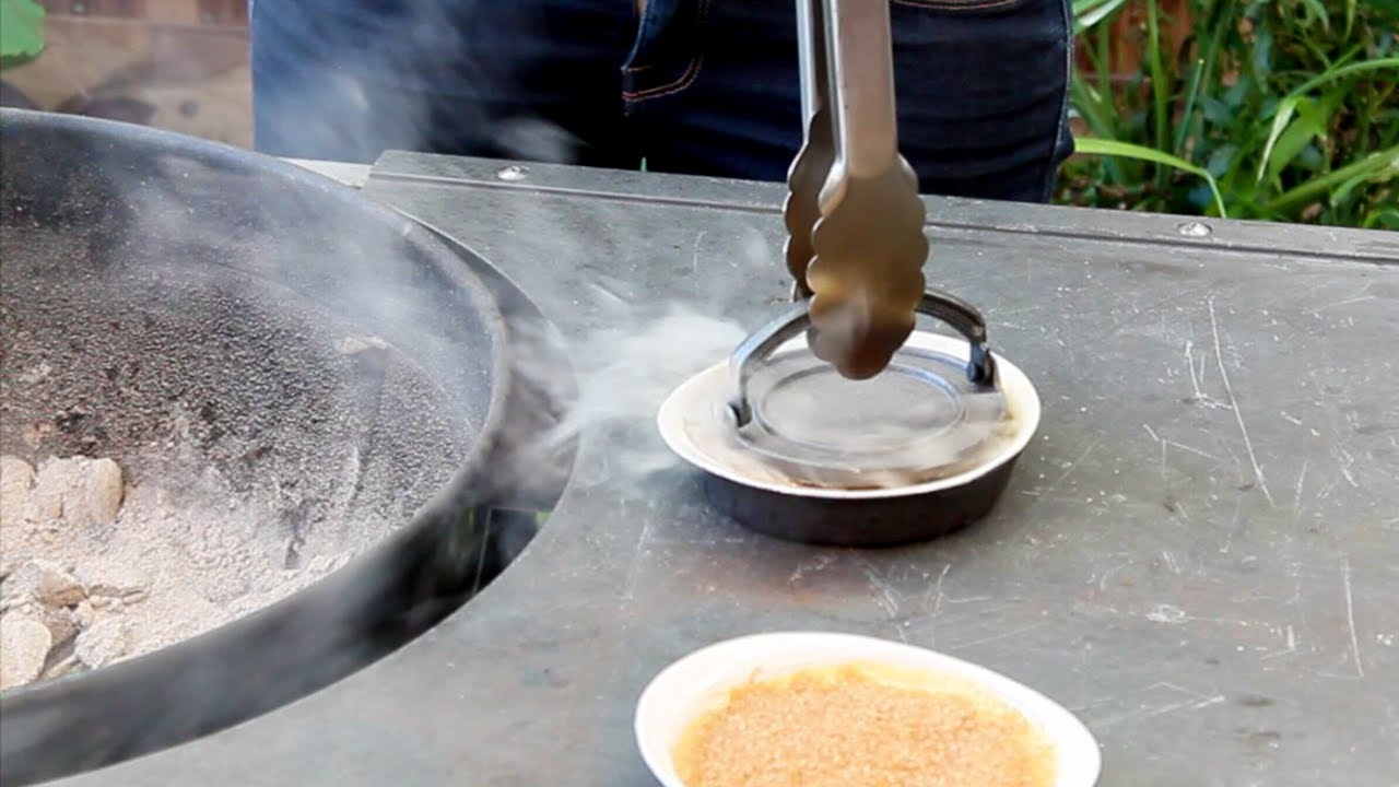Best of Barbecue: Créme brûlée on the grill - YouTube