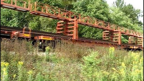 CN welded rail MOW work train with caboose