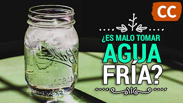 ¿Beber agua fría es malo para la digestión?