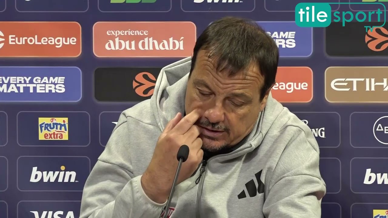 Εργκίν Αταμάν μετά την ήττα από τον Ολυμπιακό