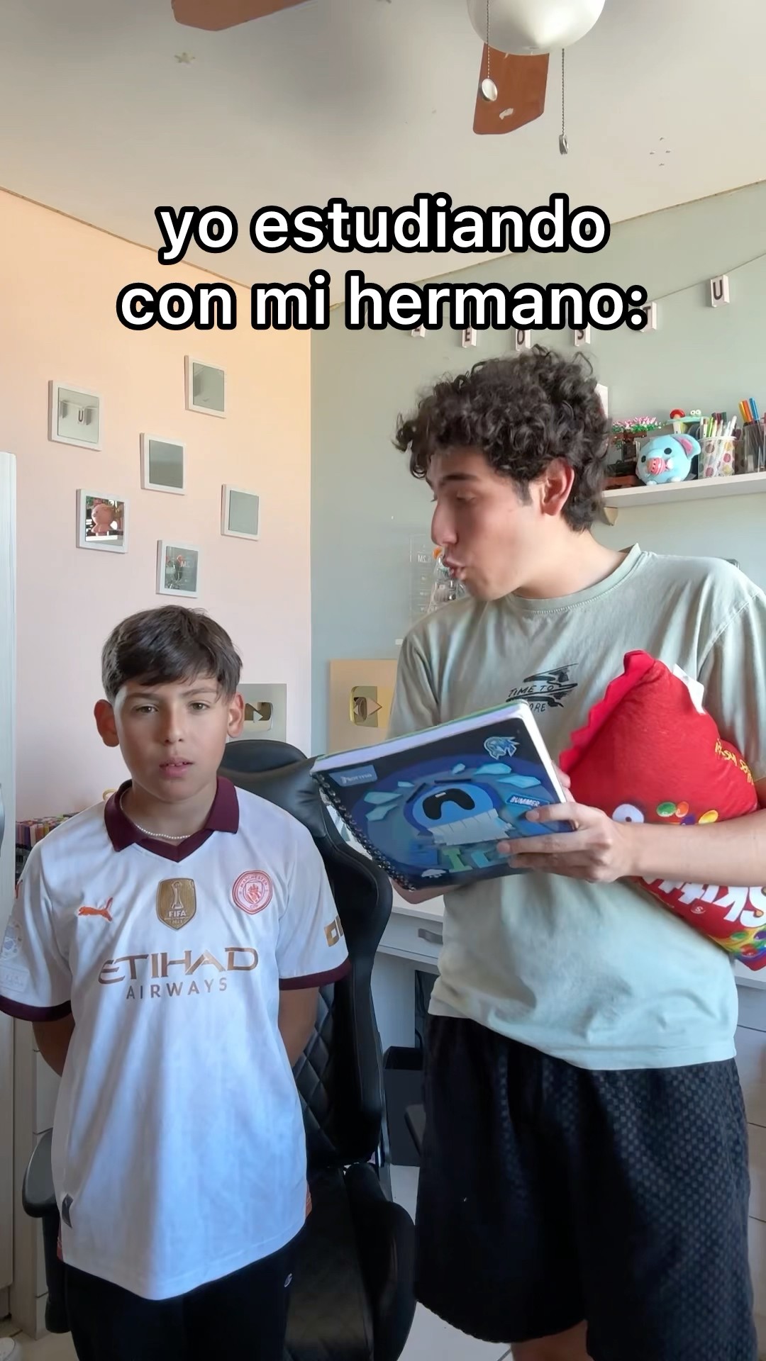 ESTUDIANDO CON MI HERMANO? | Leo Study