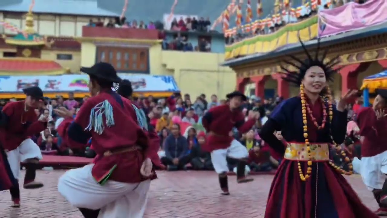 Ola Sho Sho a Monpa Dance Performed by Snow lion Cultural Troupe.