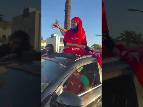 امينة كرم تحتفل مع جمهورها بفوز المنتخب المغربي على بلجيكا