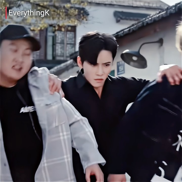 He saves the blind girl 😳🥺 #foreverlove #cdrama #chinese #sad #evrtngk