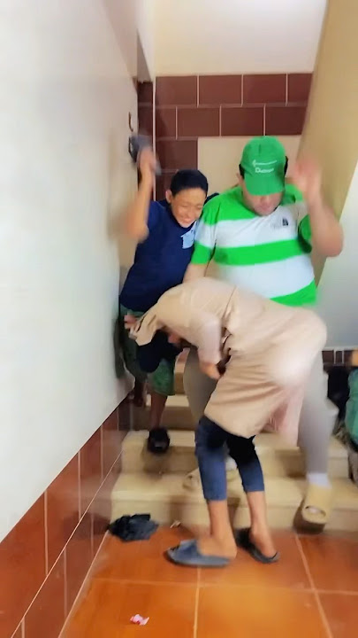 شاهد تقليد عسل حسام😂😂😂 #كوميديا #comedy #shorts #funny #اكسبلور #tiktok