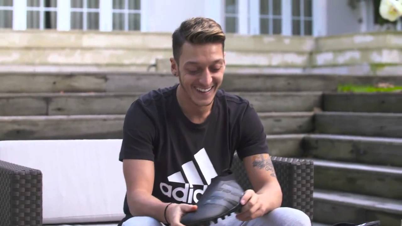 adidas Football ; No Laces Özil, Oscar & RakitiÄ‡ Boot Delivery    football boot with no laces