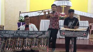 Download Lagu Jamm Session HKI Marturia feat MARTAHAN SITOHANG | Gondang Sihutur Sanggul MP3 Download Lagu Jamm Session HKI Marturia feat MARTAHAN SITOHANG | Gondang Sihutur Sanggul MP3
