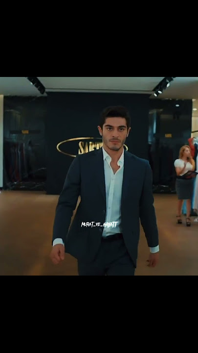 iconic walk #burakdeniz #asklaftananlamaz #youtuveshorts #murathayat #love #pyarlafzonmeinkahan