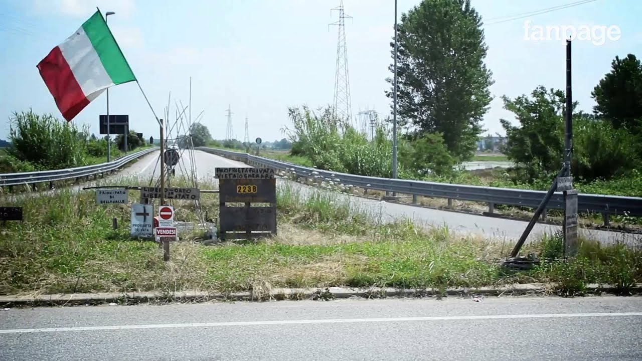 Quando l'esproprio finisce male: l'uomo che è proprietario di una rotonda stradale