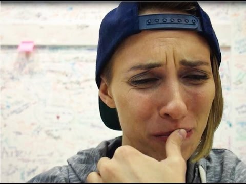 READING COMMENTS // #Gayversations workday