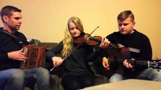 'Hole in the Hedge' - Corey Purcell, Dylan Richardson, and Haley Richardson chords