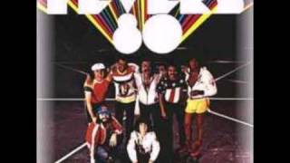 THE FEVERS-D.I.S.C.O. 1980 chords