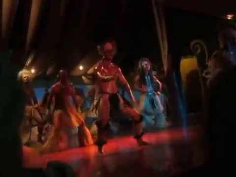 Karikari  traditional  dance Show - Rapa Nui / Easter Island