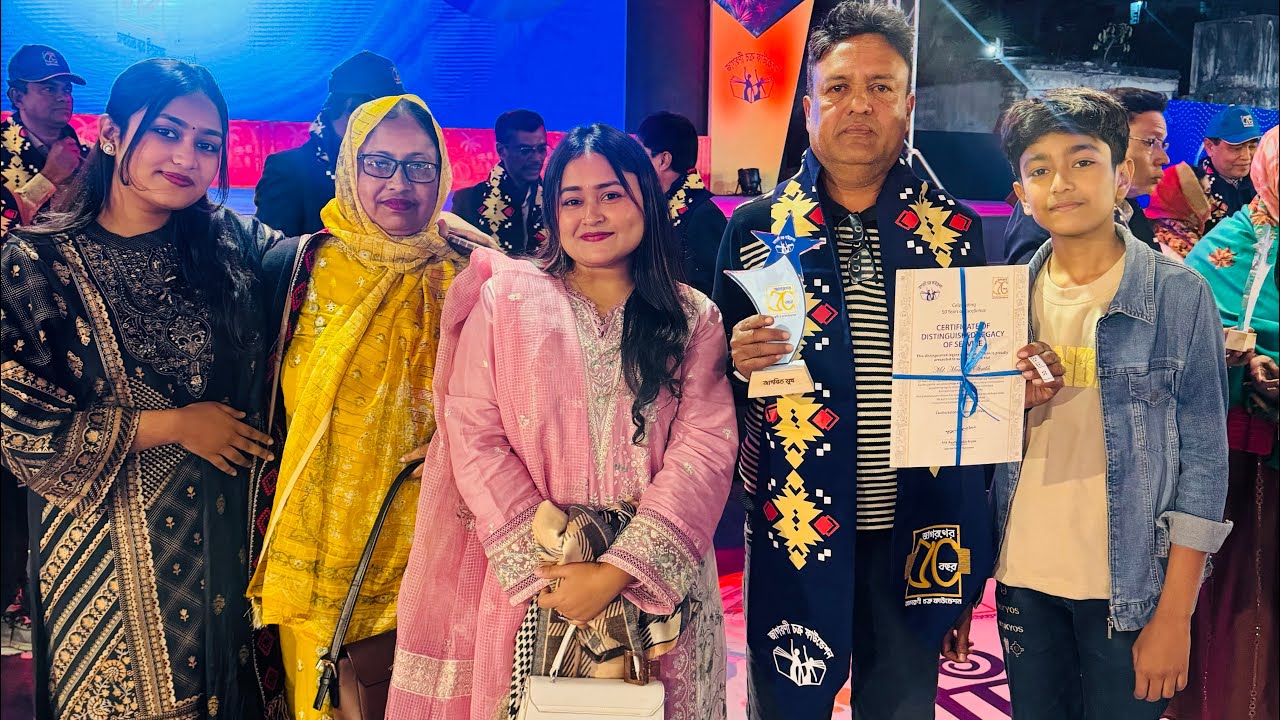 জাগরনী চক্র ফাউন্ডেশনের ৫০ বছর পূর্তীতে আমরা সবাই ৯৪ সালের পুরাতন কর্মী হিসাবে  আব্বুর সম্মাননা 