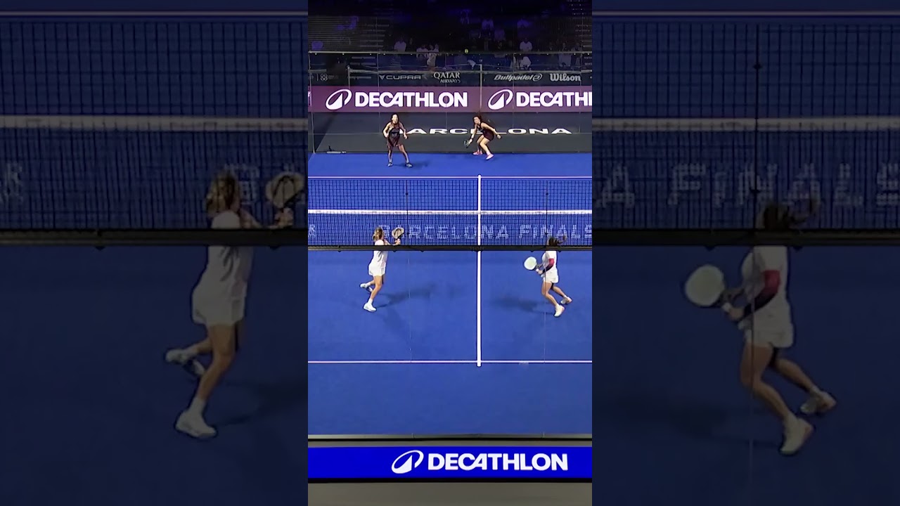 Spectacular drop shot by Salazar in the Premier Padel Barcelona Finals