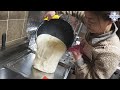 마시는 우유를 튀깁니다!  바삭, 쫀득한 우유튀김 / Fried milk / Korean street food