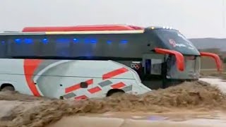 New Khan Bus Flood In Stan Taftan Buses Nova Yutong Master Yutong Bus Flood