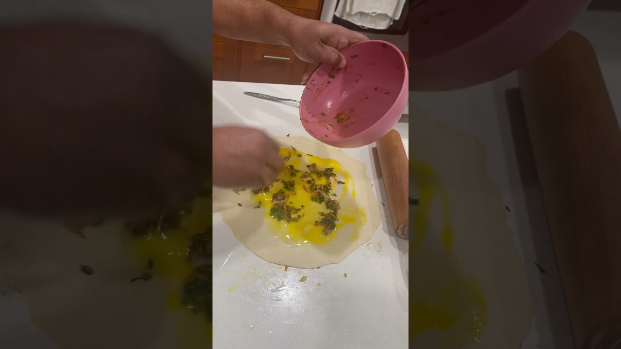 Delicious Moglai Paratha! #youtubvideoshorts #food #bangladesh #familyvlog #recipe #ramadan