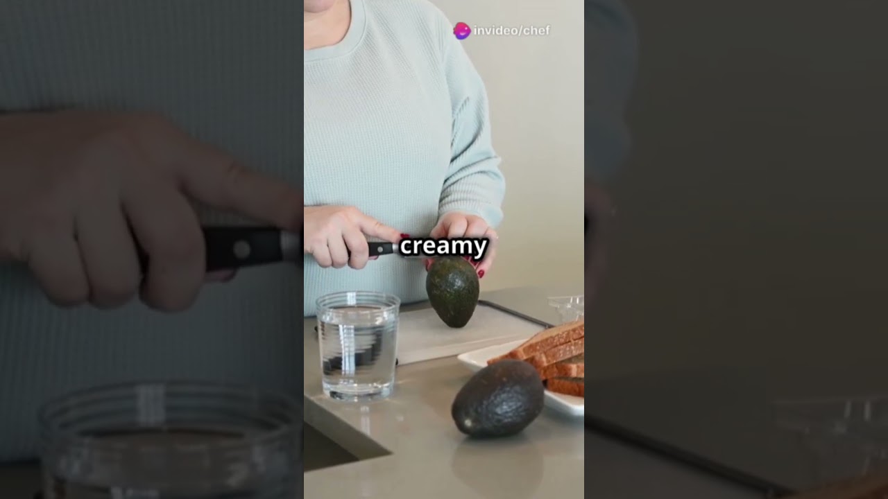 5-Minute Grilled Avocado & Fish Sandwich! 🥑🐟 