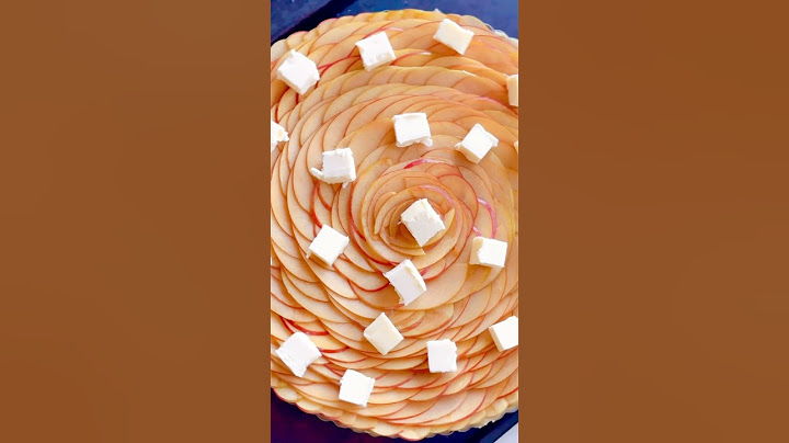 Classic French Thin Apple Tart (Tarte Fine Aux Pommes)