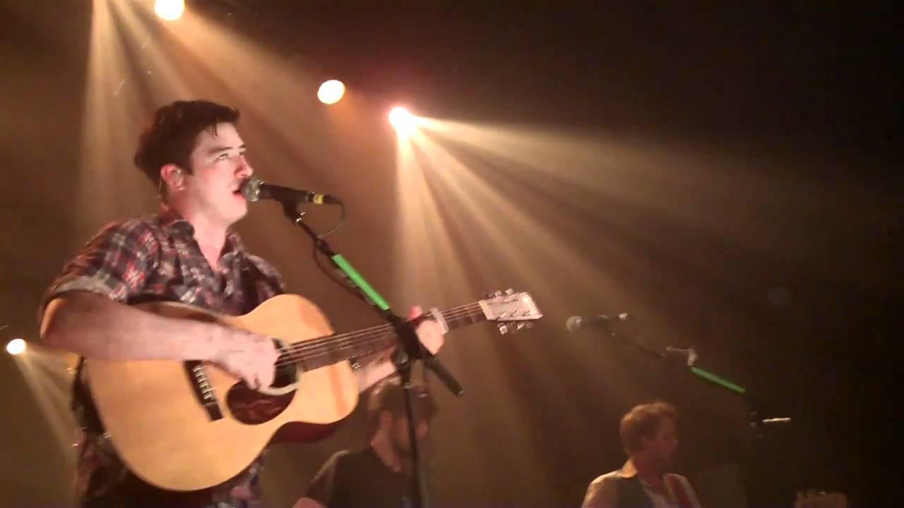 Mumford & Sons @ Le National - Below My Feet