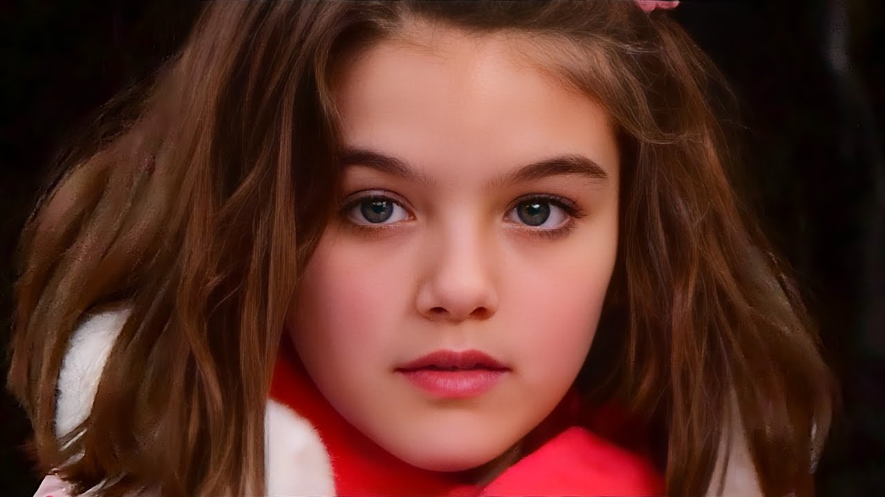 The Untold Truth of Suri Cruise: Unveiling the Hidden Side of Tom Cruise and Katie Holmes' Daughter