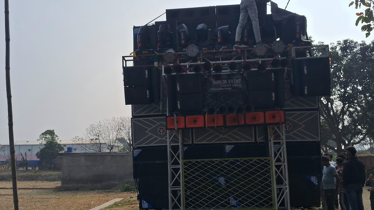 Ajanta dj ne kiya last me sujit muri se havy maha मुकाबला competition 