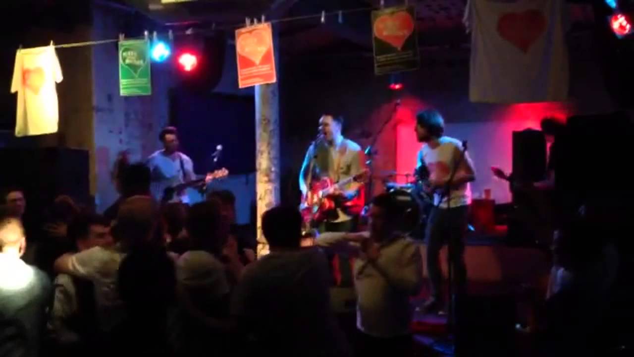 Tumfy and The Deecers - Raymond The Bastard @ Stereo 31/05/14 - YouTube