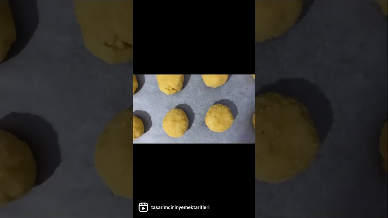 Şerbetli irmik tatlısı tarifi sizlerle deneyeceklere şimdiden afiyet olsun ☺️ Şerbetli irmik tatlısı tarifi sizlerle deneyeceklere şimdiden afiyet olsun ☺️