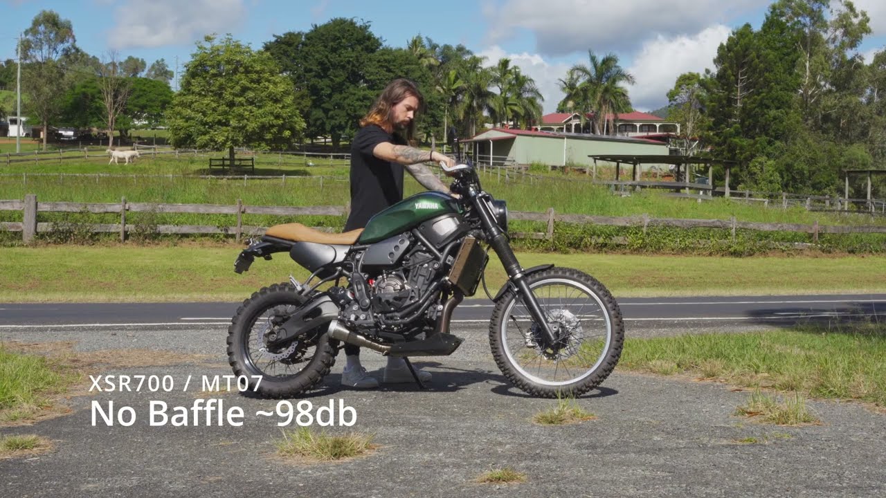 XSR700　KELPI フルエキマフラー(MT-07) Yamaha XSR700 / MT07 Kelpi Full Stainless Shorty Exhaust - YouTube