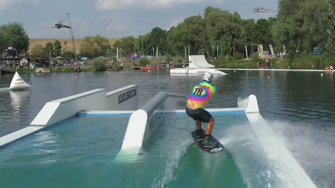 Liam Peacock @ Liquid Leisure - Plastic Playground 2018