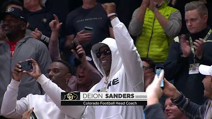 Deion Sanders gets HUGE ovation at Colorado basket...