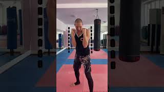 ГЛАВНАЯ ОШИБКА НОВИЧКОВ В БОКСЕ🥊 #бокс #кикбоксинг #удар #тренировка #сила #boxing #kickboxing