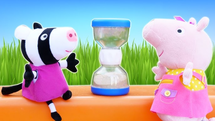 Peppa Pig e o George brincam com blocos de brinquedo coloridos! História  infantil com papai Pig 