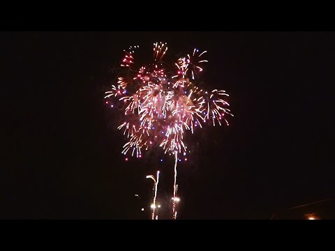 土浦全国花火競技大会 2014【28.「未来への架け橋～煌めく世界へ～」新潟煙火工業】“A Bridge to the Future -The Sparkling World-” 第83回土浦の花火